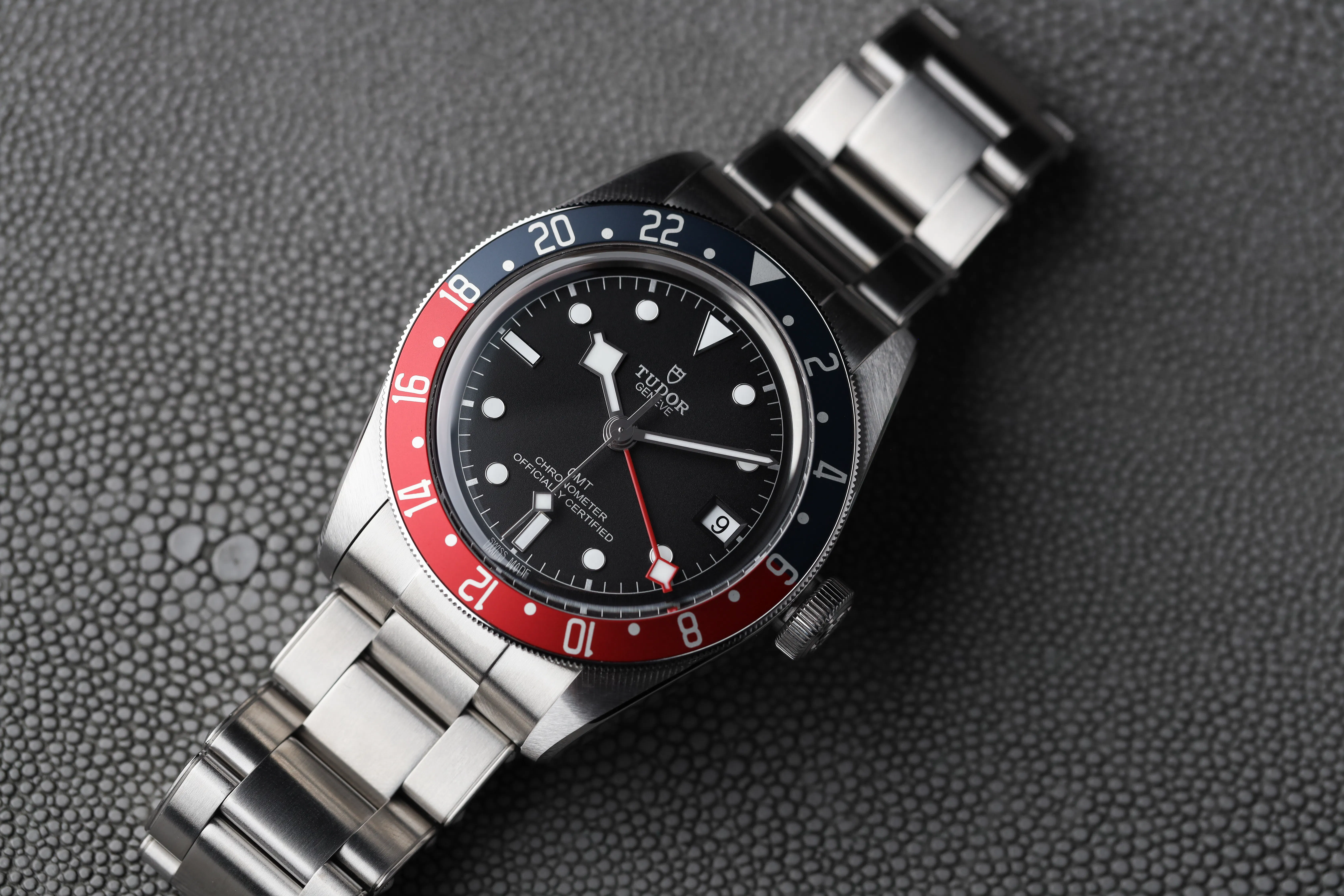Heritage Black Bay GMT 2