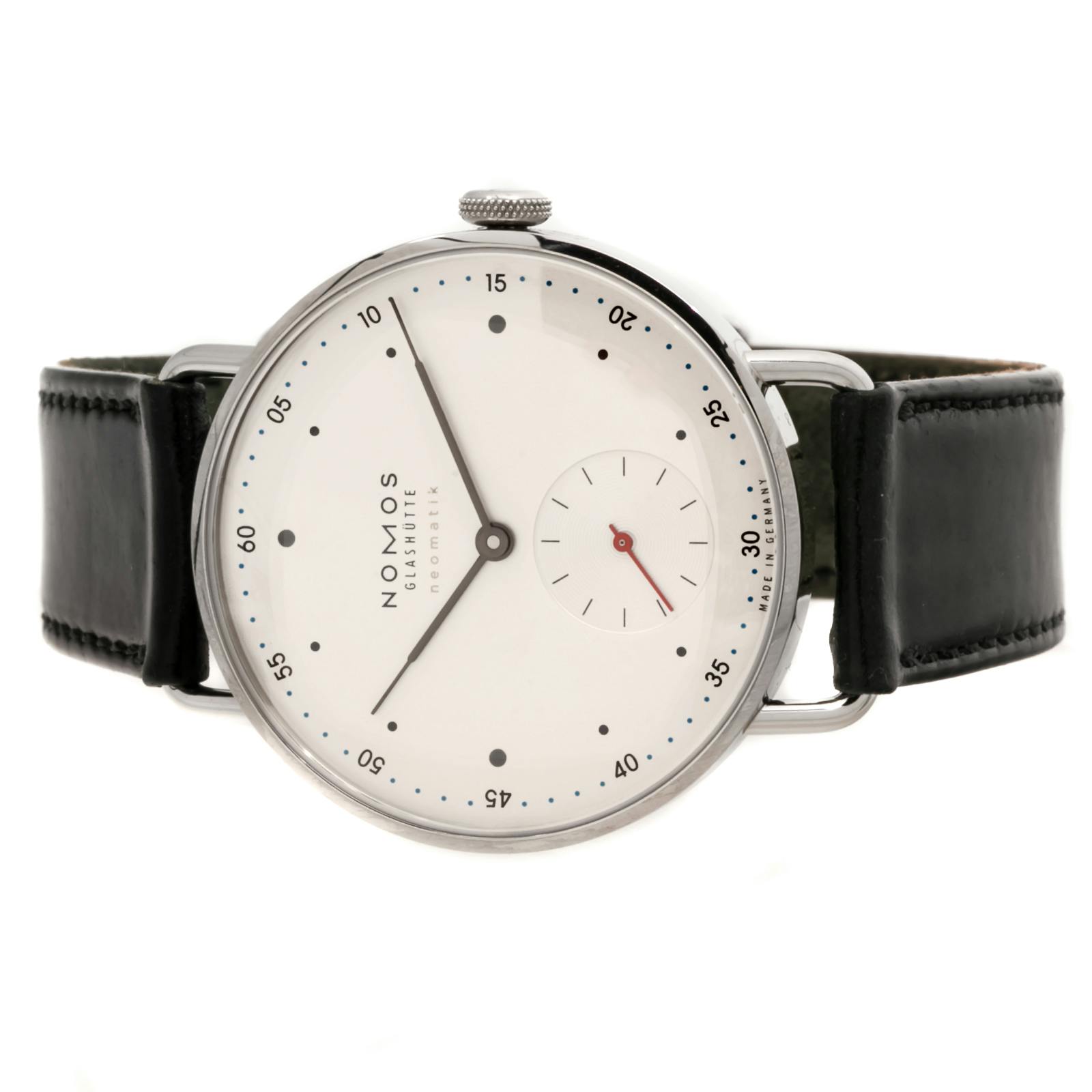 Nomos 1106 hotsell