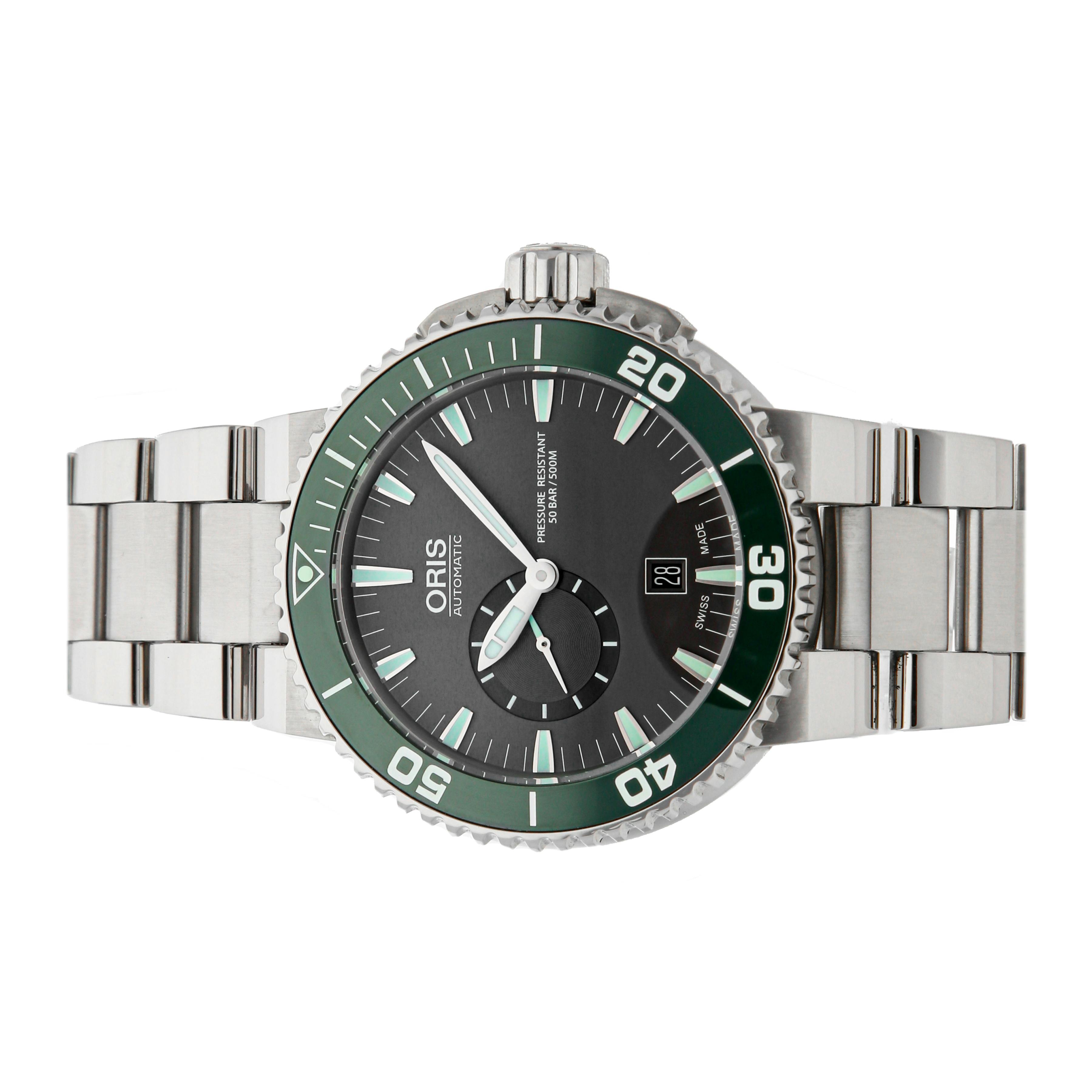 Pre Owned Oris Aquis Small Second Date 01 743 7673 4137 07 8 26