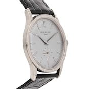 Pre-Owned Patek Philippe Calatrava 5196G-001