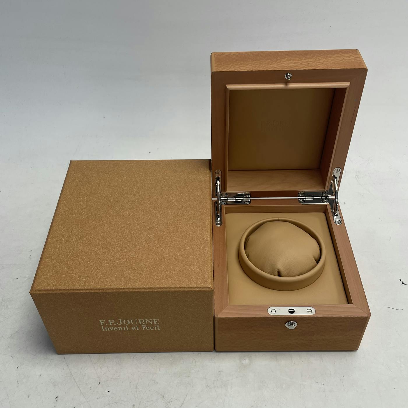 PreOwned F.P. Journe Classique Chronometre Optimum WatchBox