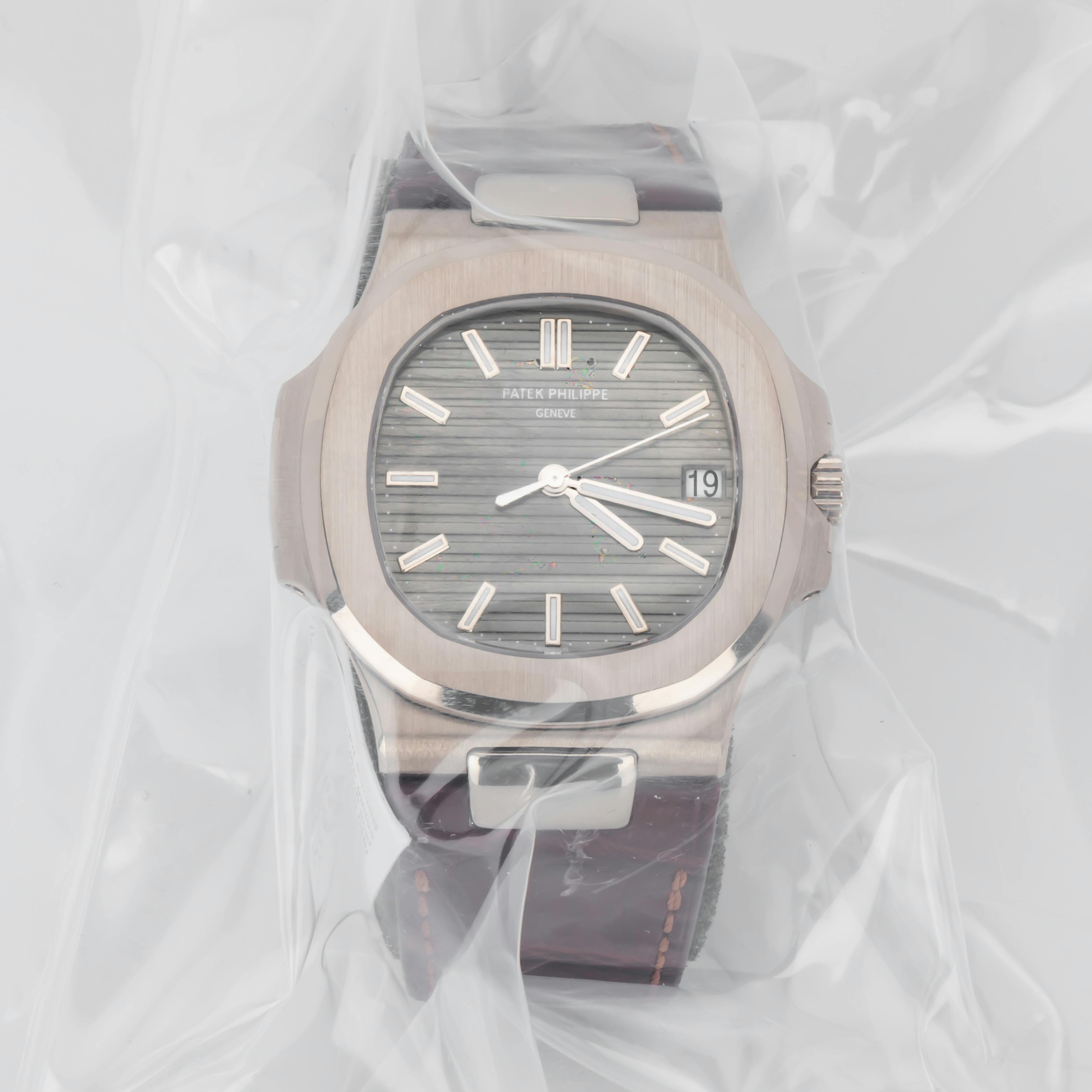 Pre Owned Patek Philippe Nautilus 5711G 001 WatchBox