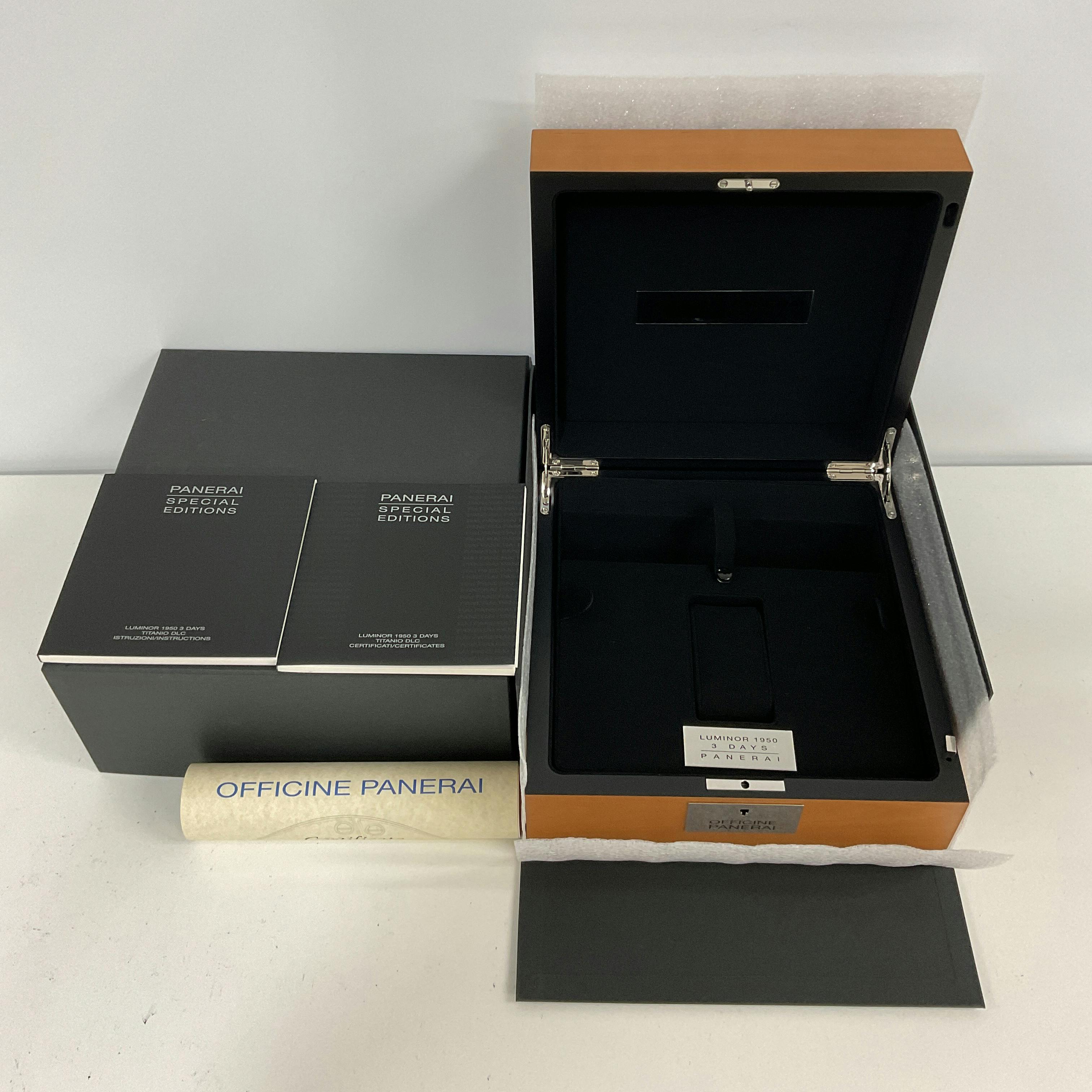 Panerai watch outlet box