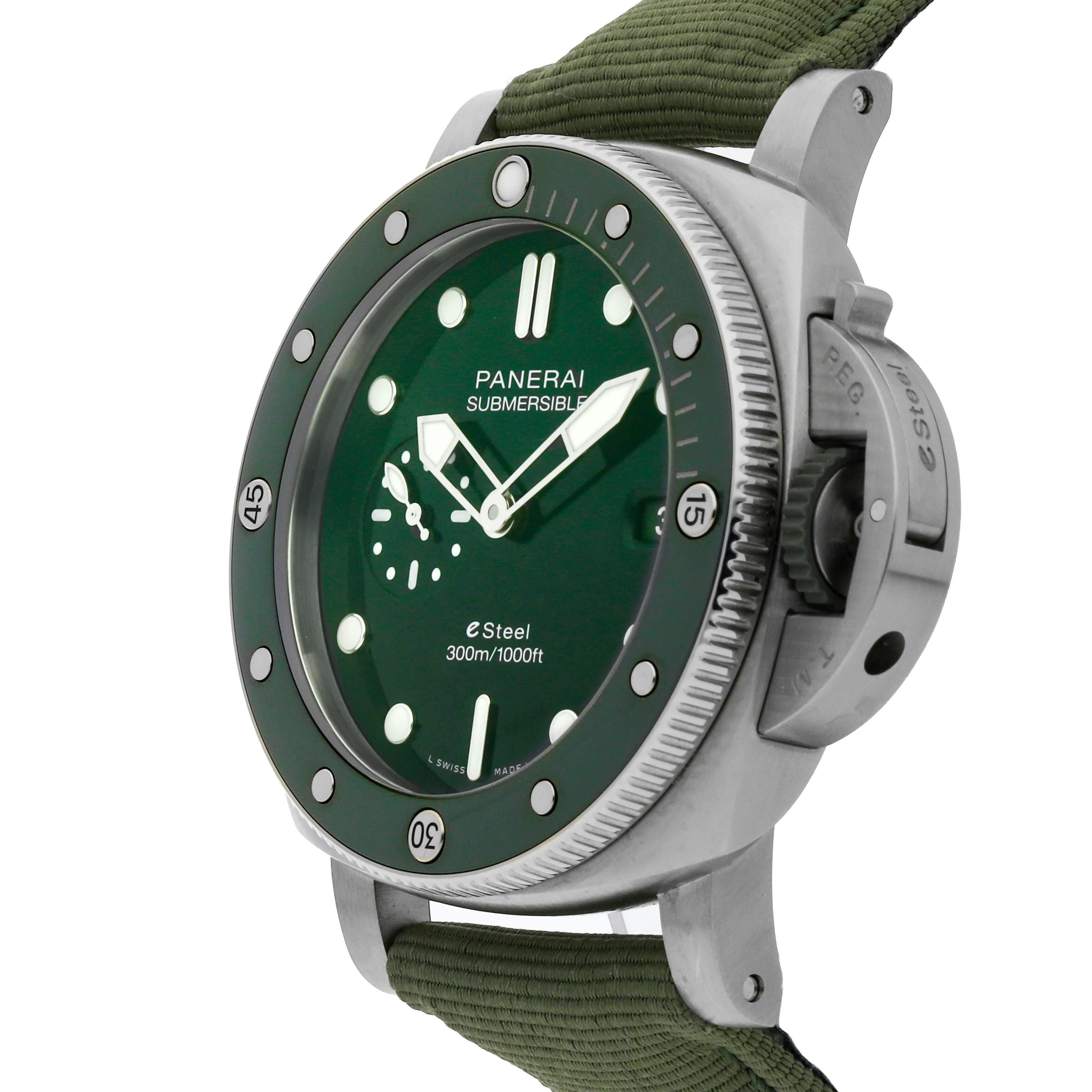 Pre Owned Panerai Submersible Quarantaquattro Esteel Verde