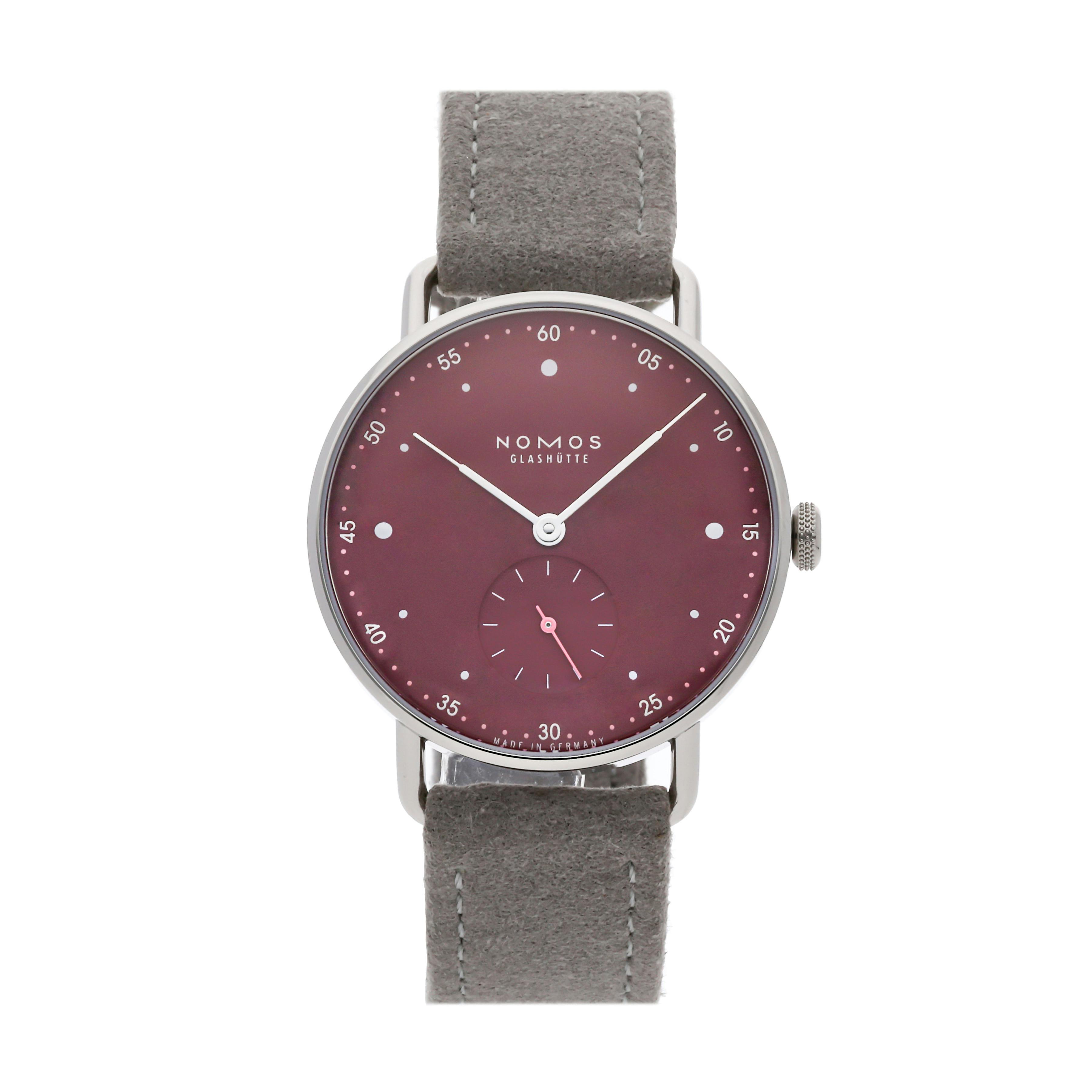 Pre owned nomos clearance watches