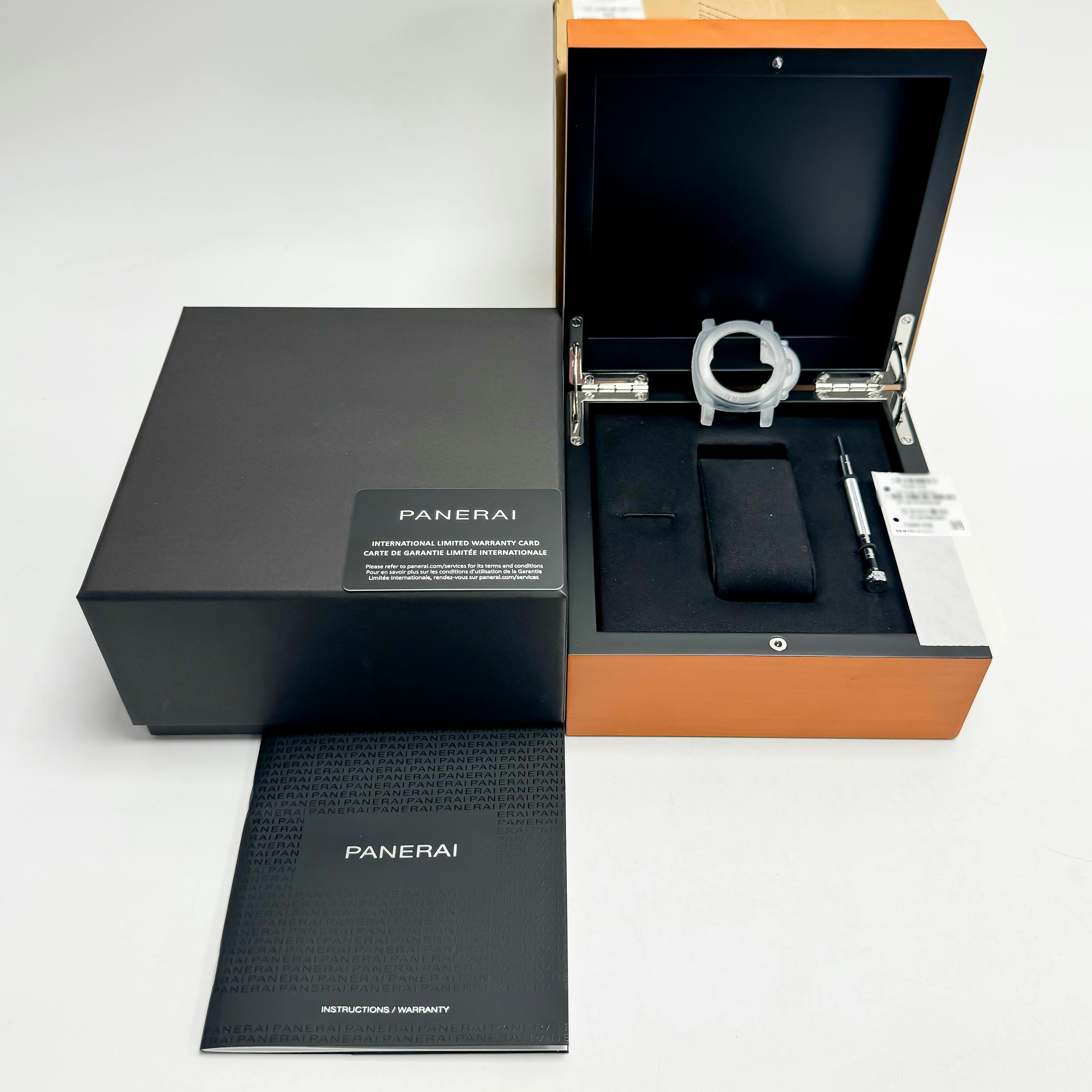 Pre Owned Panerai Submersible QuarantaQuattro Blu Abisso PAM 1232