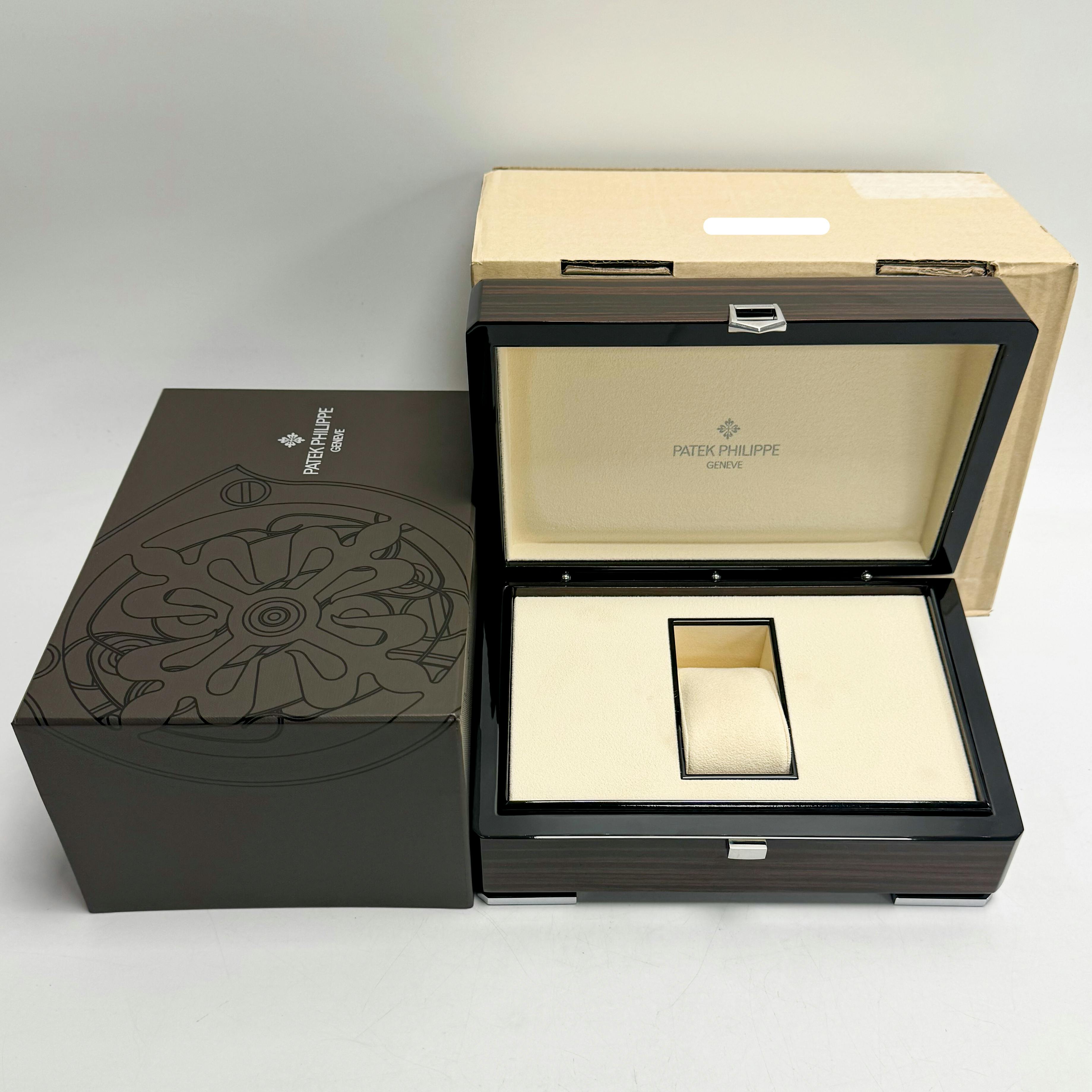 Watchbox patek discount