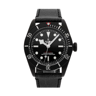 Vertical Black Bay