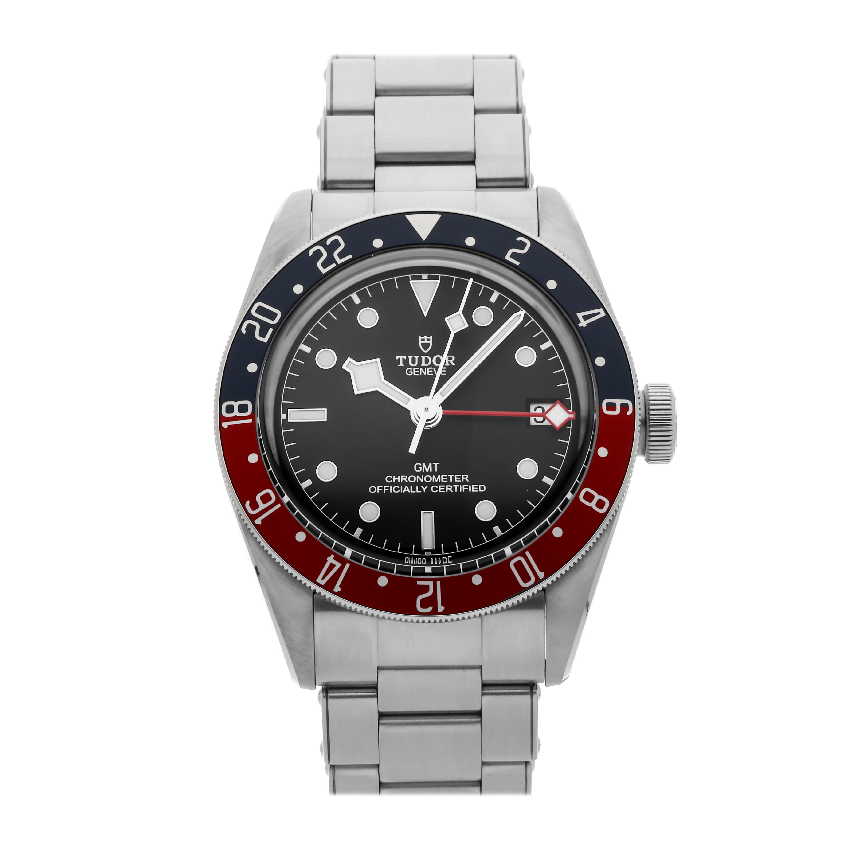 Vertical Heritage Black Bay