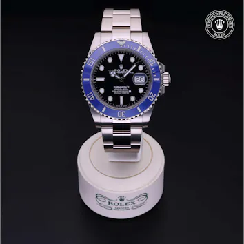 Gallery image 1 for Submariner