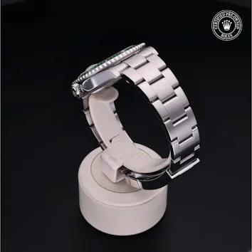 Gallery image 3 for Submariner