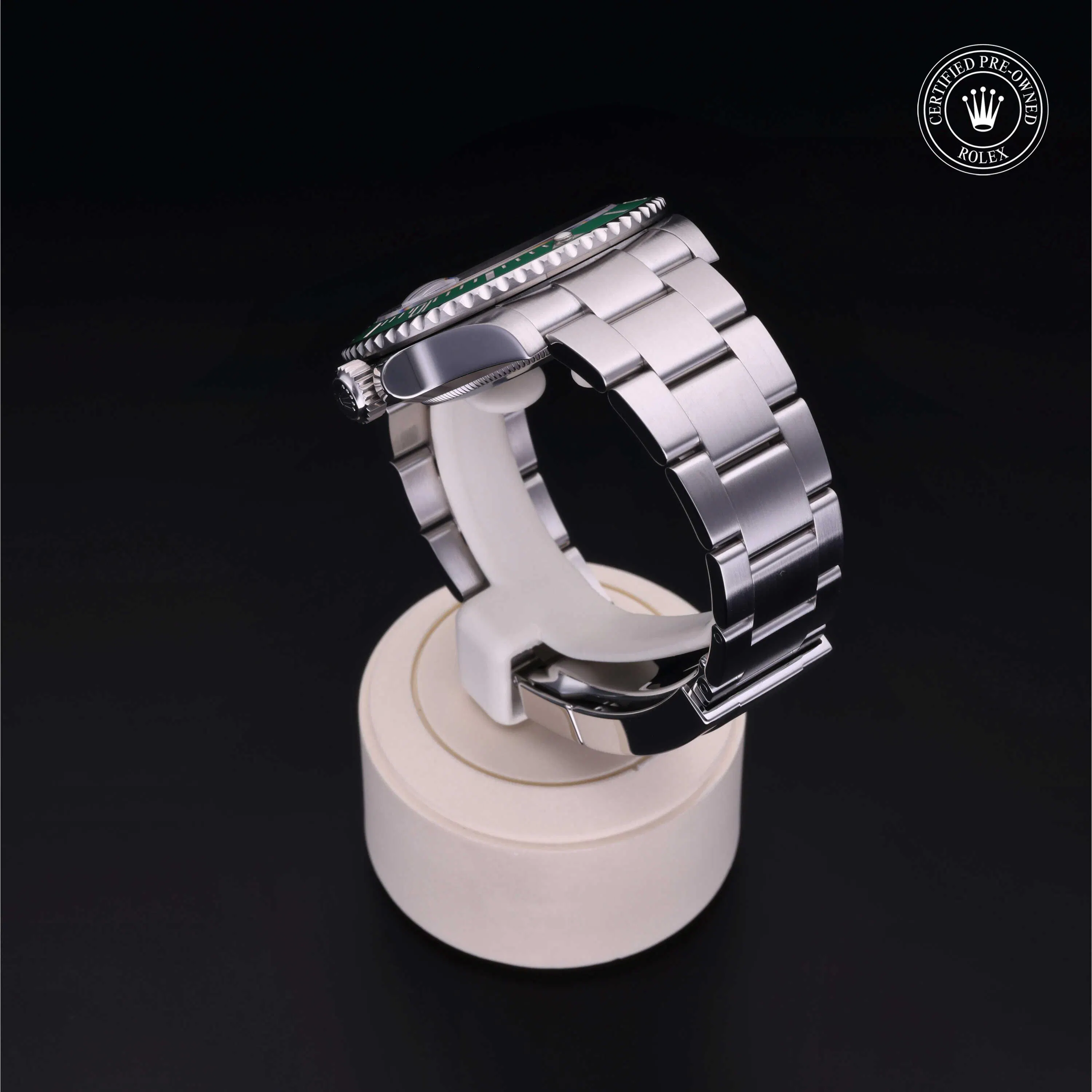 Gallery image 3 for Submariner
