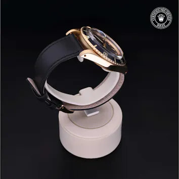 Gallery image 4 for Submariner 1680