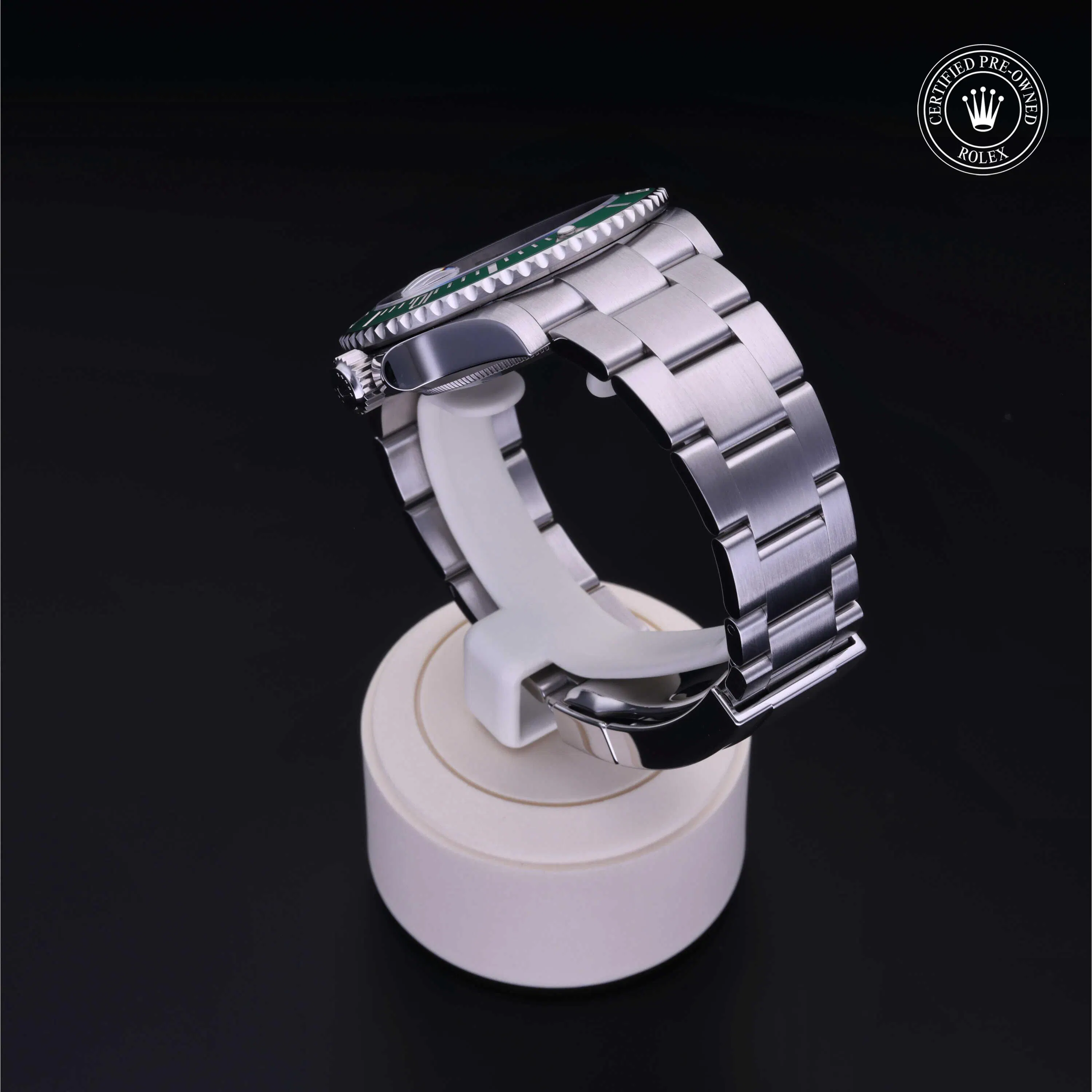 Gallery image 3 for Submariner