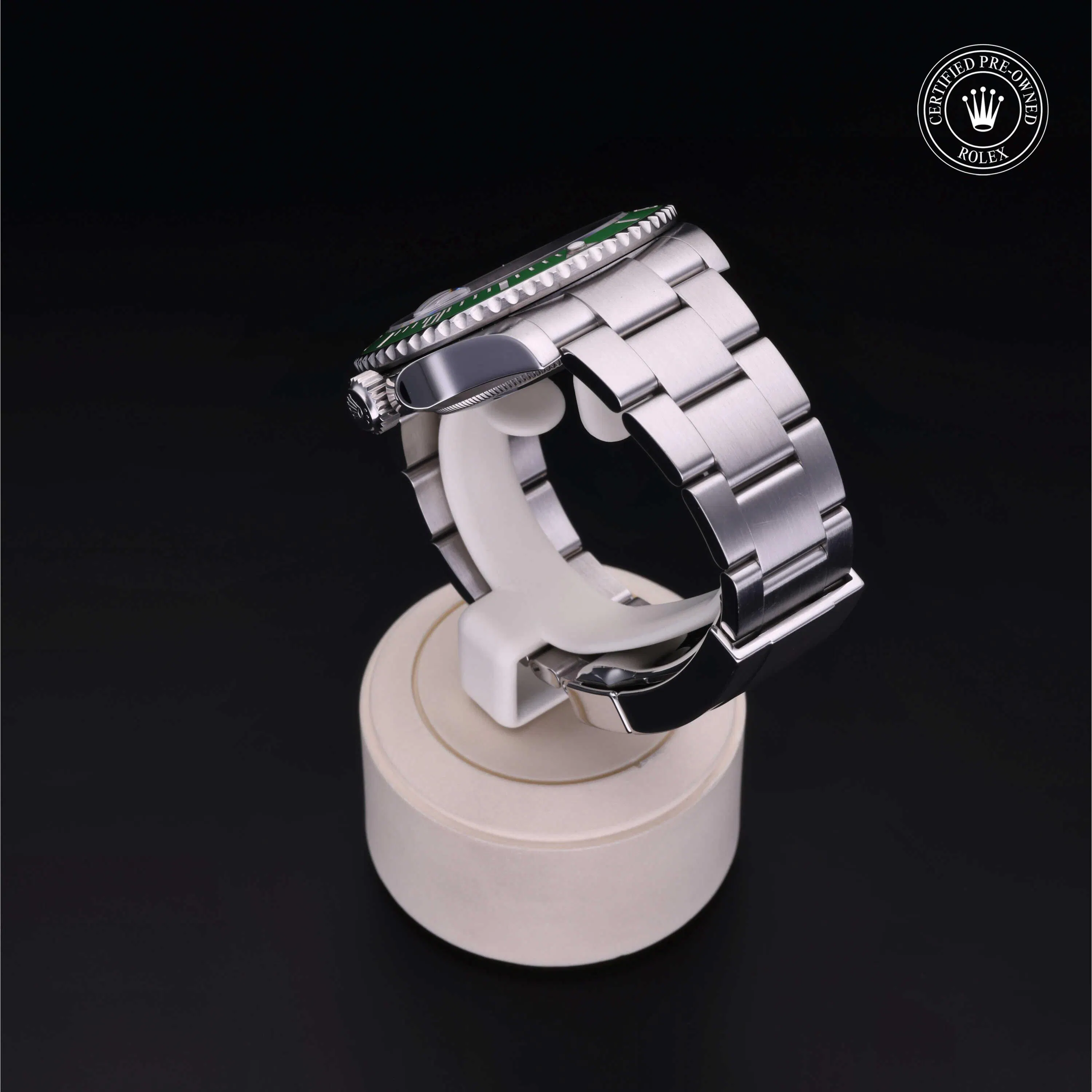 Gallery image 3 for Submariner