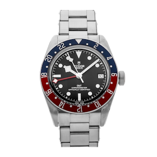 Vertical Black Bay GMT