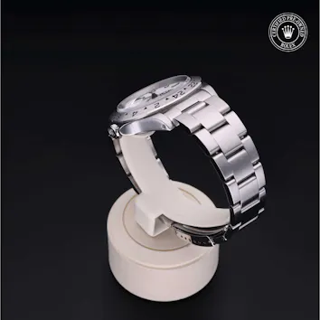 Gallery image 3 for Explorer II