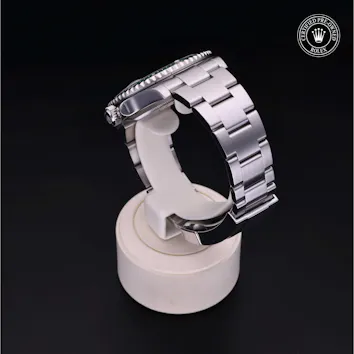 Gallery image 3 for Submariner