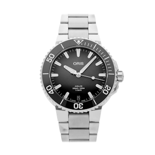 Vertical Aquis Date Calibre 400