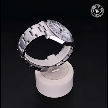 Gallery image 4 for Explorer II