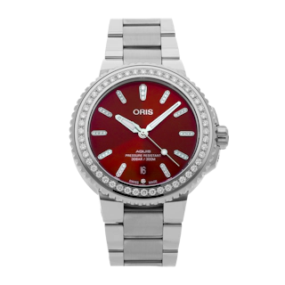 Vertical Aquis Date Diamonds