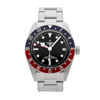 Vertical Heritage Black Bay GMT